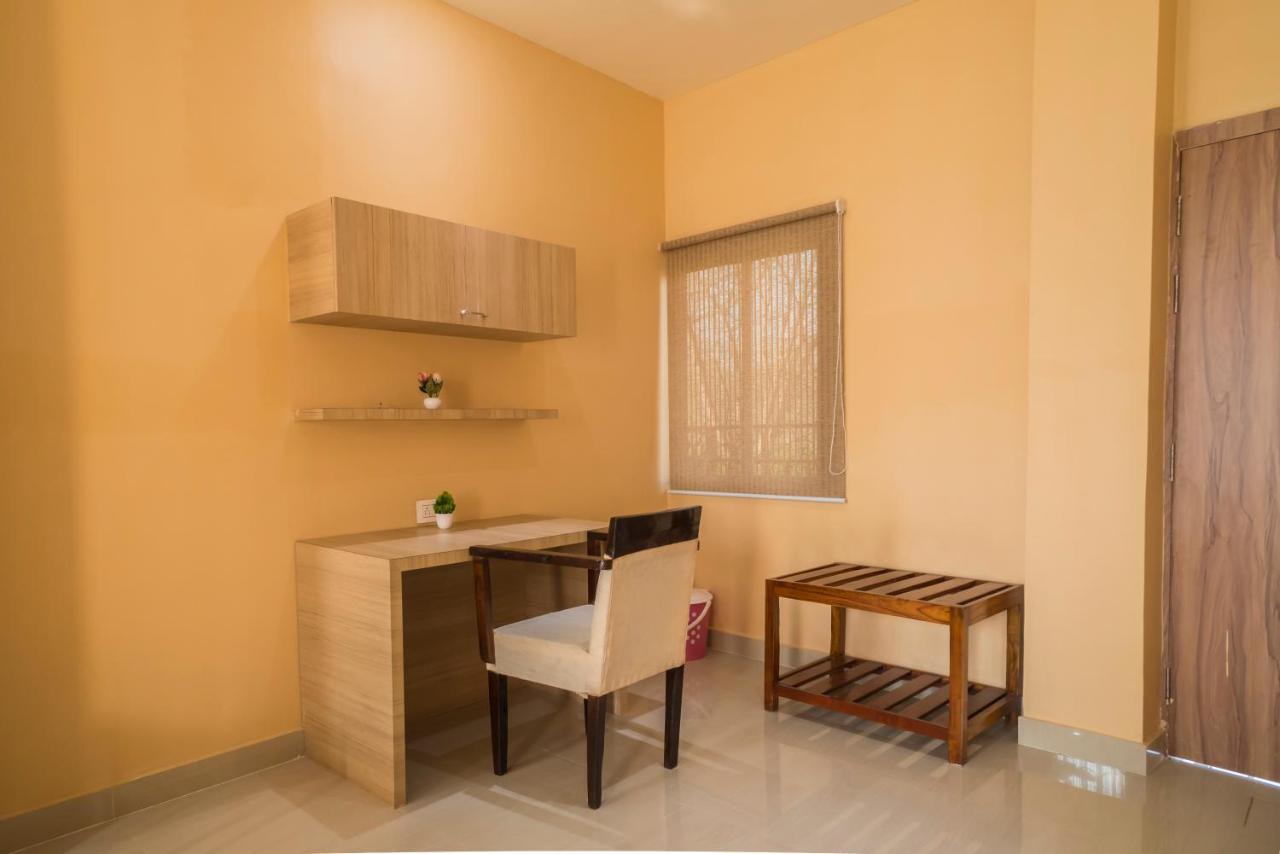 Tusker Tea County Hotel Chalsa Bagian luar foto